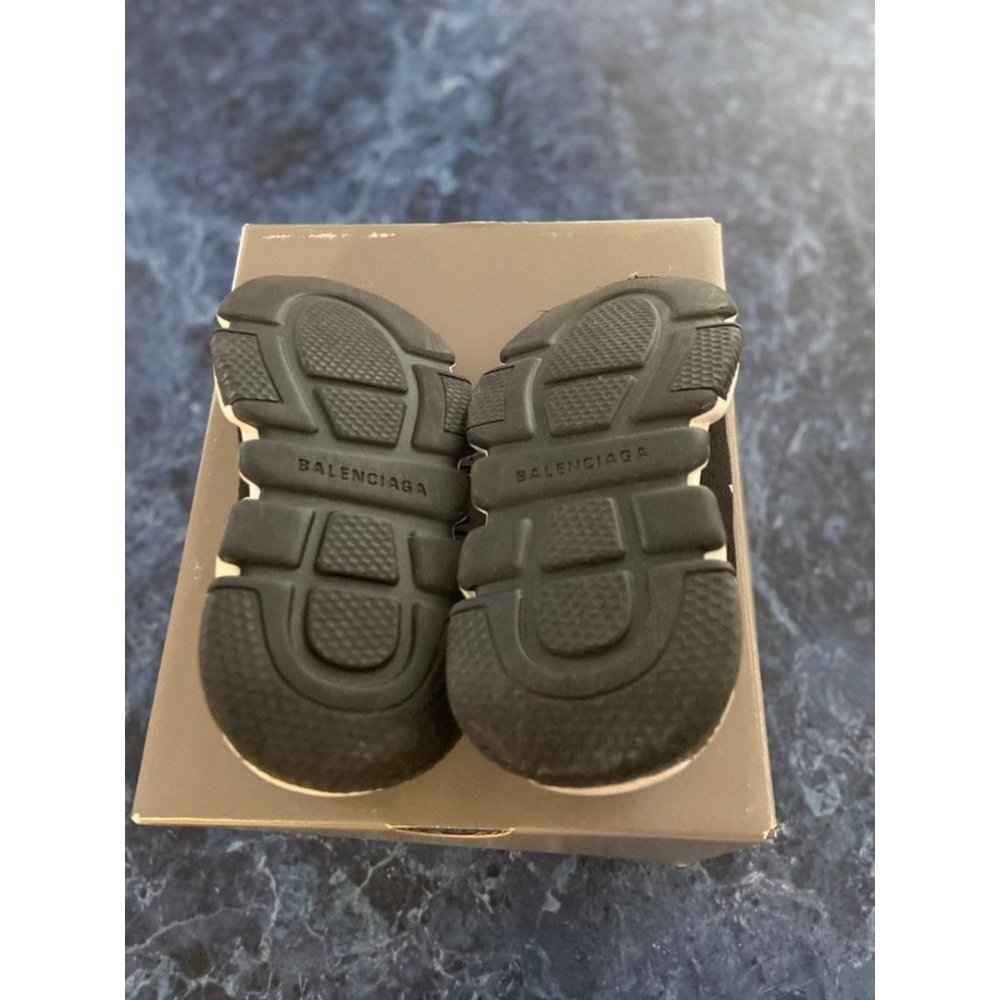 Balenciaga All Over Logo Sock Sneakers Kids EU 29-30/US 12-12.5 - Picture 7 of 10